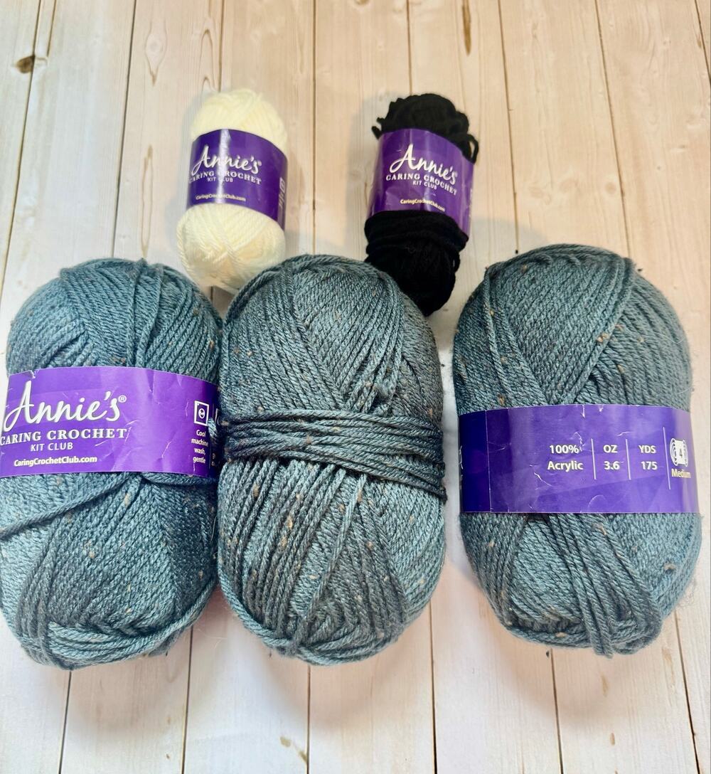 Mixed Lot of 5 Annie's Caring Crochet Kit Yarn Skeins (Partial & Full)